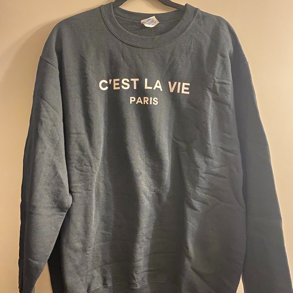C'est la Vie Crewneck